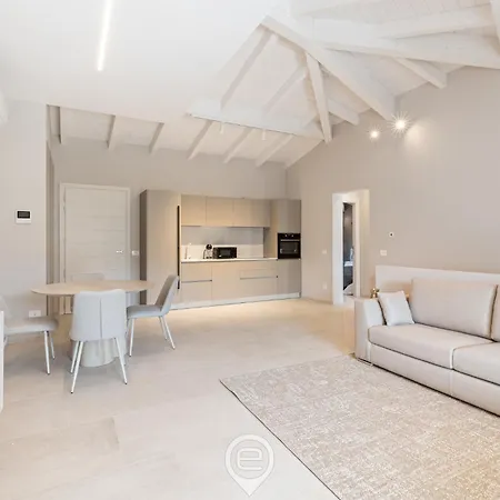 Апартаменты Estay - Luxury Ginevra 1 - Private Swimming Pool